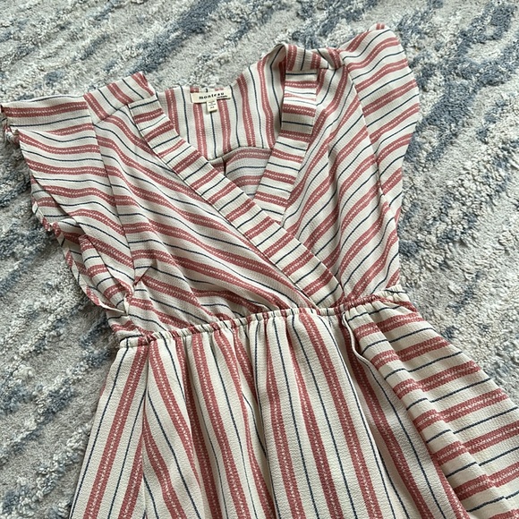 Dress - Picture 2 of 4